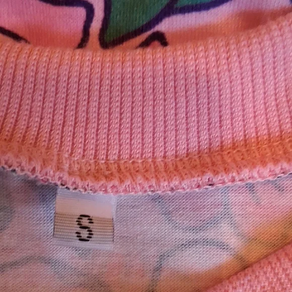 Floral Pink Blouse. Excellent Condition NWOT Size Small - Picture 11 of 12